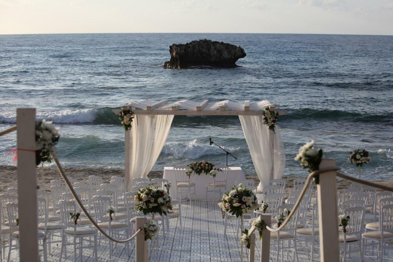 Borgo Di Riaci Beach Resort Санта-Доменика Экстерьер фото
