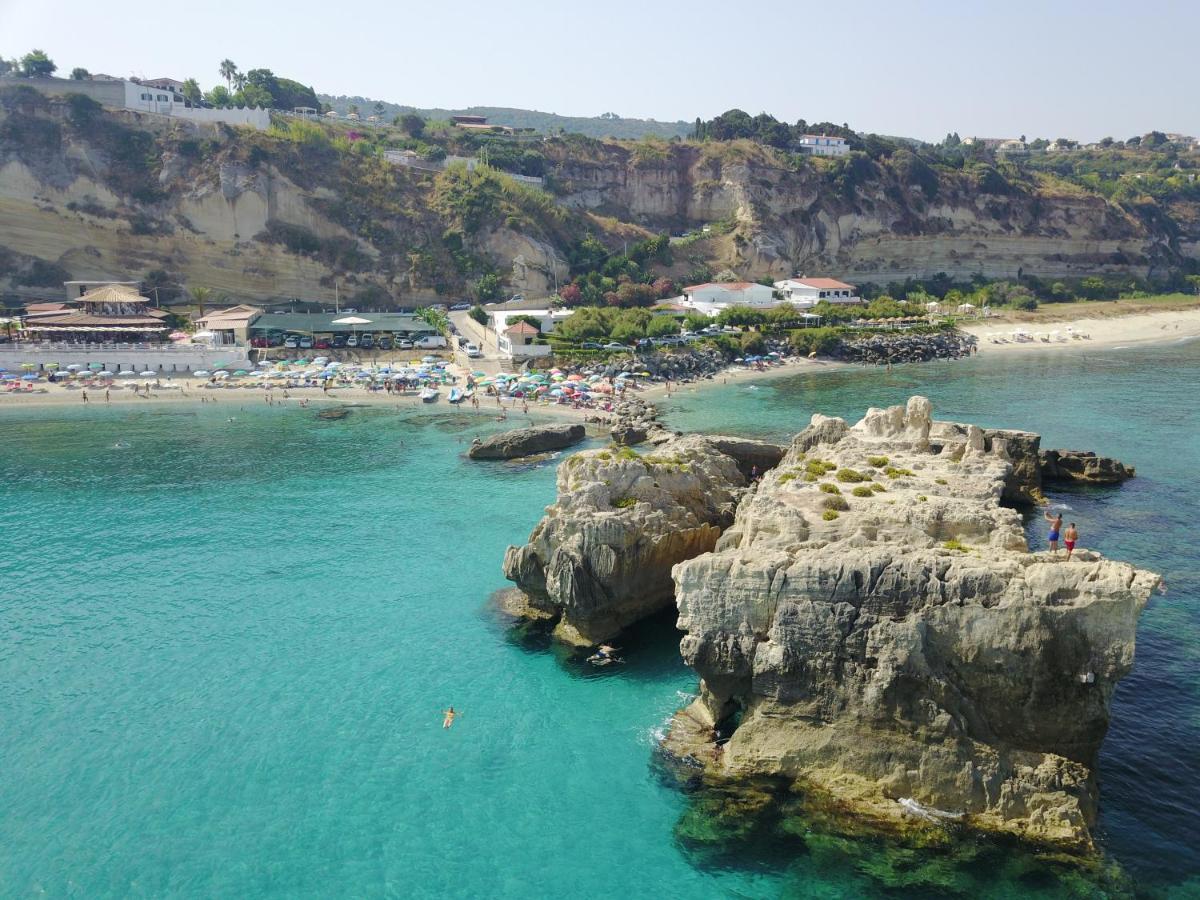 Borgo Di Riaci Beach Resort Санта-Доменика Экстерьер фото