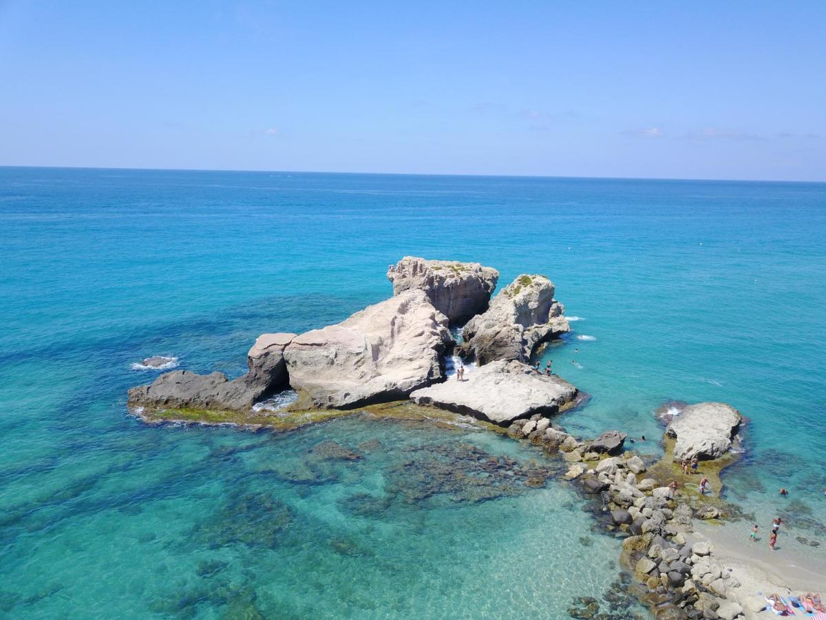 Borgo Di Riaci Beach Resort Санта-Доменика Экстерьер фото